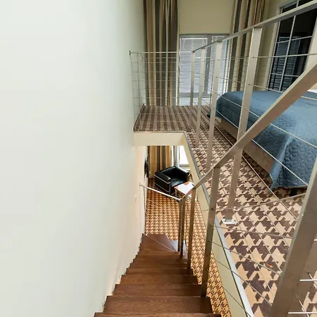 Jantar Deluxe Royal Tulip アパート *