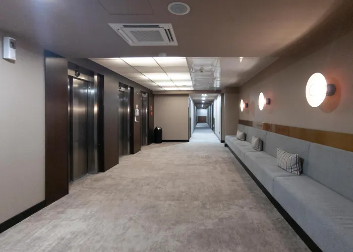 Jantar Deluxe Royal Tulip 아파트 코워브제크